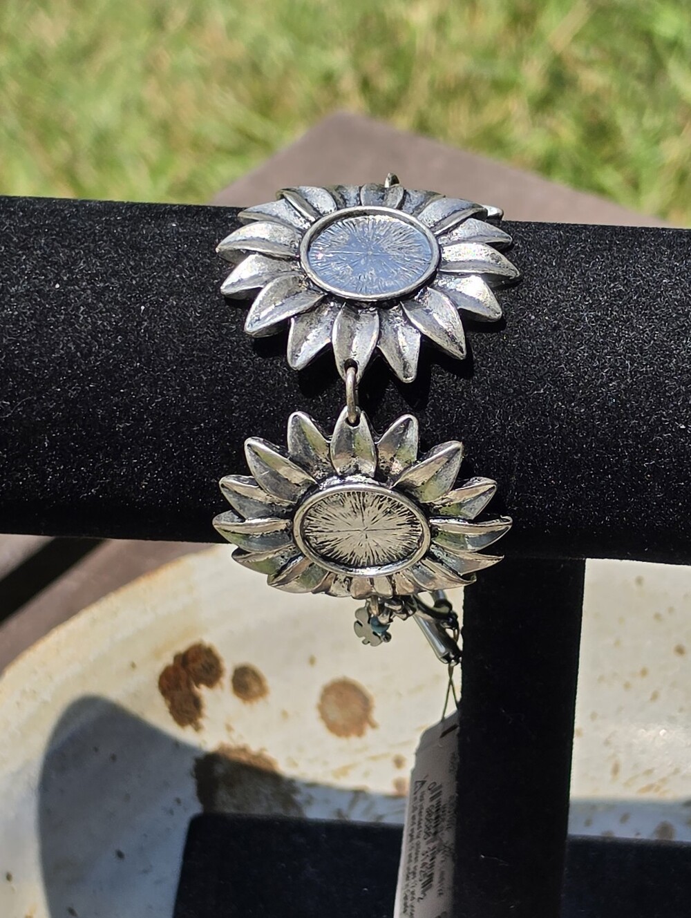 NEW Lucky Brand Silvertone Sunflower Bracelet - Picture 5 of 5
